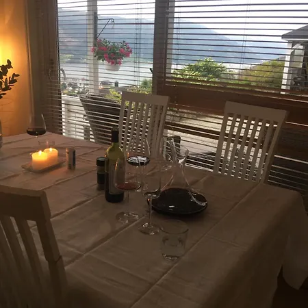 Hotel Henriettes Nordfjordeid